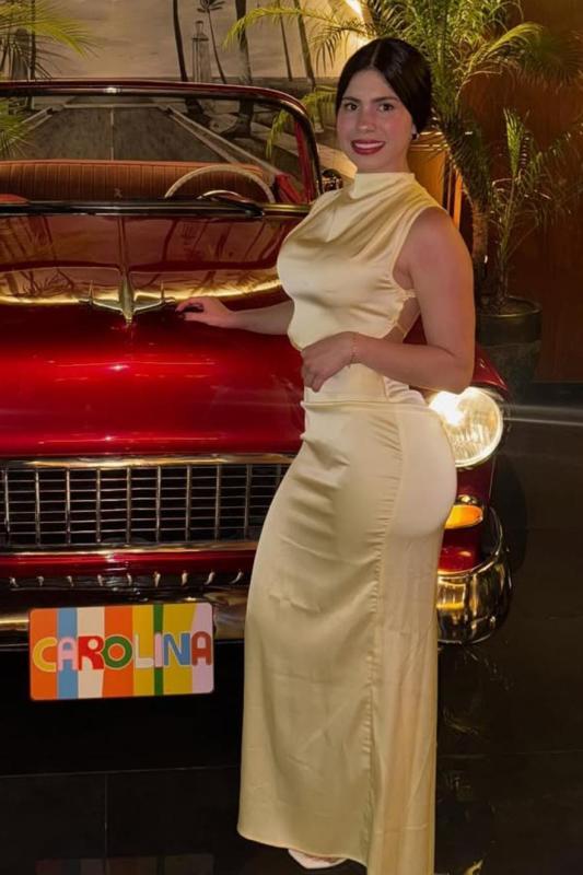 Miss Florida, modelo para fotografía de ropa en Gamarra - segunda foto
